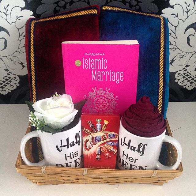 hamper_licious gift for muslim couple