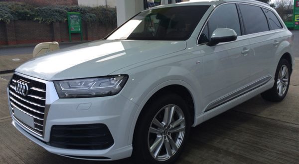 Hire this Q7 for your wedding anywhere in the North West of England.